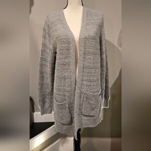 Nwot Abercrombie& Fitch Large,Gray, long Cardigan. Has pockets.